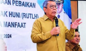 Wali Kota Tangsel, Benyamin Davnie.(eka) HitzSerpong.com