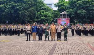 Benyamin Akui Merasa Tenang Hadapi Pemilu Bersama Polisi.(eka) HitzSerpong.com