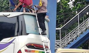 Situasi saat evakuasi percobaan bunuh diri di Serpong.(Ist) HitzSerpong.com