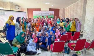 Indah Kiat Bersama Eka Hospital Lakukan Penyuluhan Kesehatan di Pakualam.(eka) HitzSerpong.com