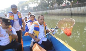 Pemkot Tangerang dan Banksasuci Gelar Aksi Bebersih Sungai Cisadane.(Ist) HitzSerpong.com
