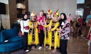 Pembukaan Bazar UMKM se-Provinsi Banten di Mercure Serpong Alam Sutera.(eka) HitzSerpong.com