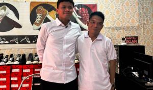 Dukung Pengrajin Sepatu UMKM, Faldo: Produk Lokal Tangerang Harus Mendunia.(eka) HitzSerpong.com