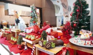 Makan Sepuasnya Saat Natal di Mercure Serpong Alam Sutera.(ist) HitzSerpong.com