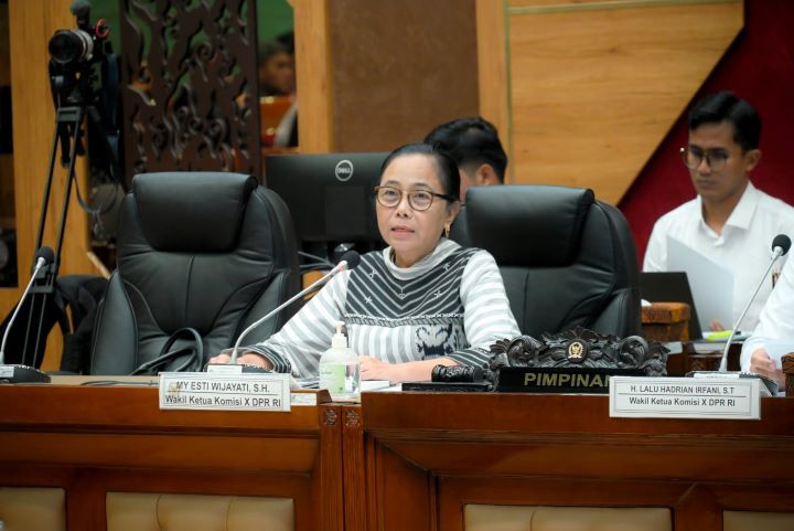 Wakil Ketua Komisi X DPR RI MY Esti Wijayanti.(Dok: DPR RI) HitzSerpong.com