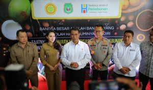 Mentan Amran bersama Gubernur Maluku Utara Sherly Tjhoanda, para bupati, dan jajaran Forkopimda.(Foto: Pertanian.go.id) HitzSerpong.com