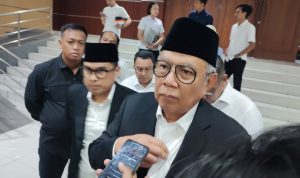 Wali Kota Tangsel, Benyamin Davnie.(Foto: Eka/HitzSerpong.com) hitzserpong.com