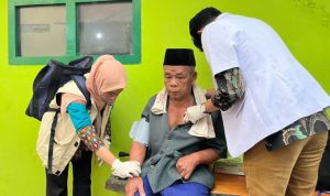 Pemkot Tangsel memperkuat layanan kesehatan melalui Ngider Sehat Premium dengan dokter, USG, EKG, dan pemeriksaan door to door bagi warga. (Ist) hitzserpong.com