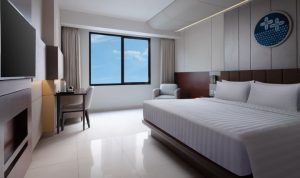 Menyambut musim liburan sekolah yang dinantikan, Hotel Santika Premiere Bintaro menghadirkan paket menginap spesial bertajuk “School Break Staycation”. (Istimewa) hitzserpong.com