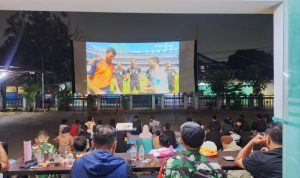 Ratusan warga padati nobar final Piala Dunia 2026 Spanyol vs Argentina di halaman Kantor Lurah Bakti Jaya, Setu, Tangsel. Lurah: Spanyol juara!(Ist) hitzserpong.com