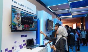 Expo Floor at AWS Summit Jakarta 2026. (Istimewa) hitzserpong.com