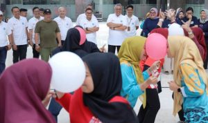 Meriahkan HUT ke-81 RI, Aparatur Pemkot Tangsel Adu Kekompakan Lewat Lomba Tradisional dan Patungan Hadiah. (Foto: Istimewa) hitzserpong.com