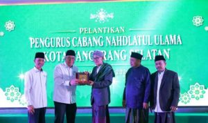 Wali Kota Tangsel hadiri pelantikan PCNU masa khidmat 2026-2031. Benyamin Davnie minta pengurus baru perkuat kolaborasi dan manfaat bagi masyarakat. (Foto: Istimewa) hitzserpong.com