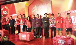 Alfamart Run 2026 Hadirkan Goodie Bag 50 Kilogram Senilai Rp4 Juta. (Foto: HITZ SERPONG/Eka) hitzserpong.com
