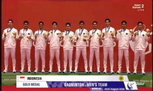 Tim badminton putra Indonesia sumbang emas pertama Asian Games 2026 usai bekuk China 3-2. Zaki Ubaidillah jadi penentu. (Foto: Vidio) hitzserpong.com