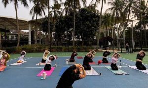 ARYADUTA Country Club Gelar Sunset Yoga.(Foto: Istimewa) hitzserpong.com